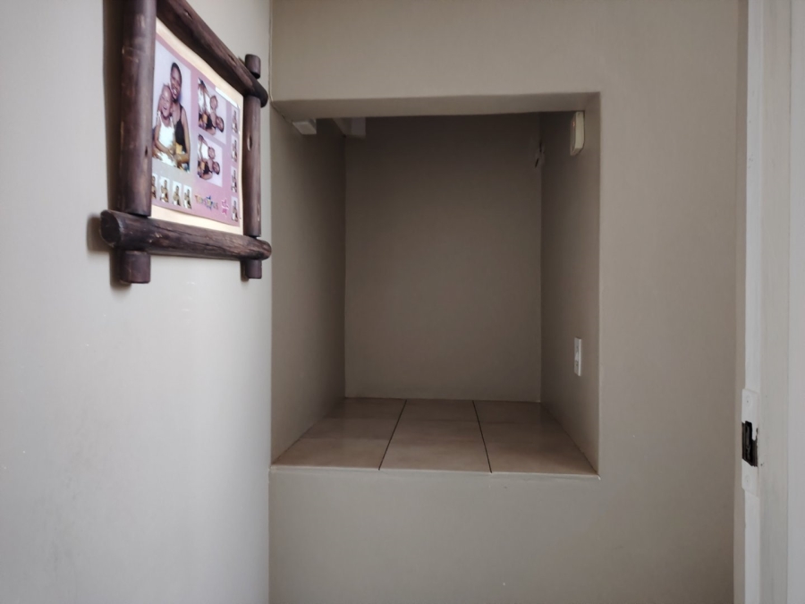 3 Bedroom Property for Sale in Baysvalley Free State